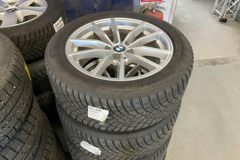 BMW 330 bild 19