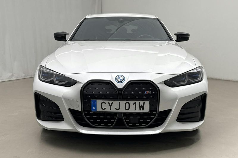 BMW i4 bild 4