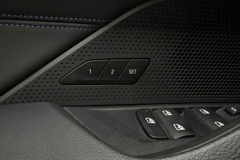 BMW i4 bild 17