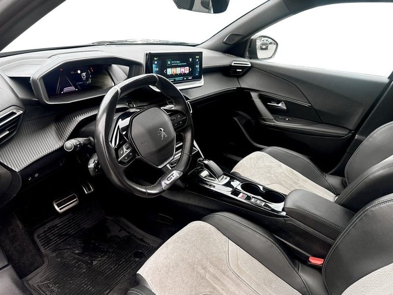 Peugeot e-2008 bild 4