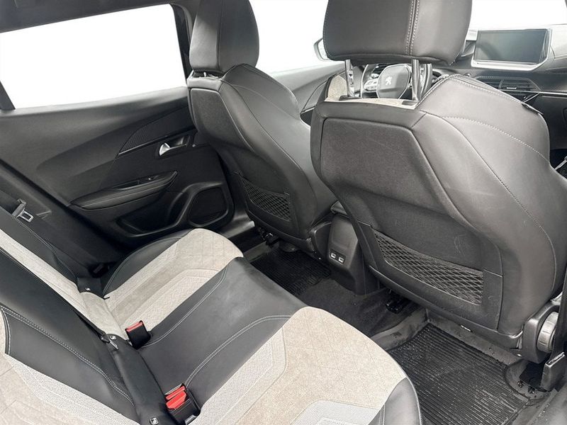 Peugeot e-2008 bild 12