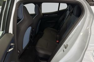 Volvo EX30 bild 7