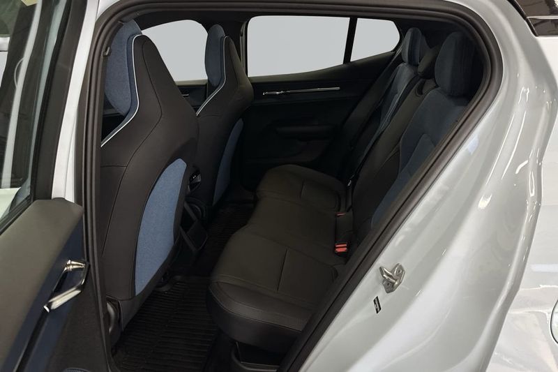 Volvo EX30 bild 7