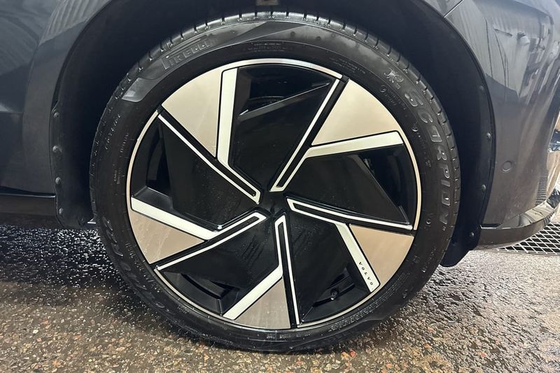 Volvo EX90 bild 17