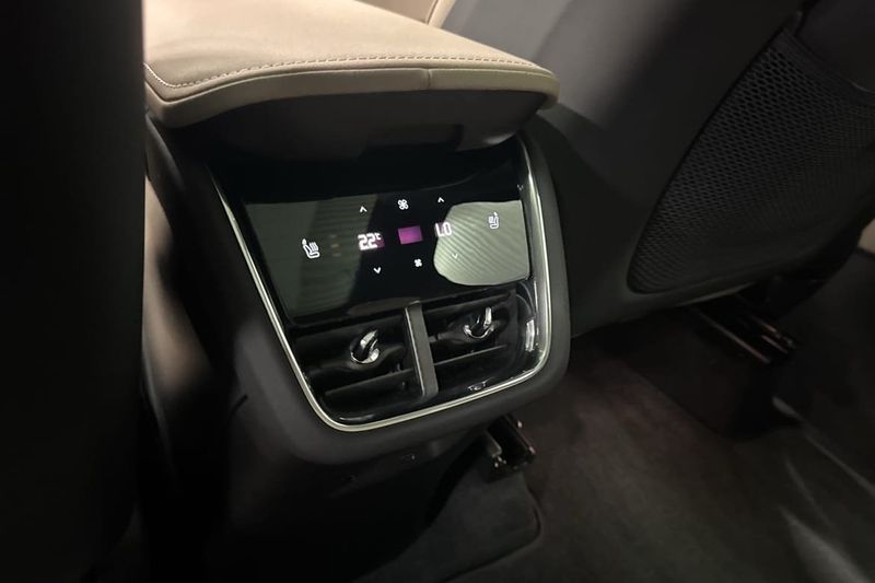Volvo EX90 bild 24