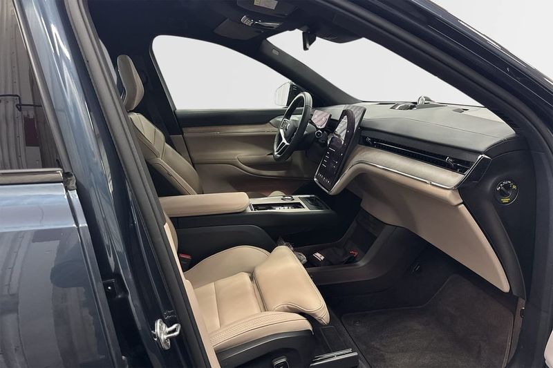 Volvo EX90 bild 5