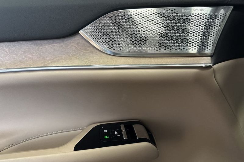 Volvo EX90 bild 16