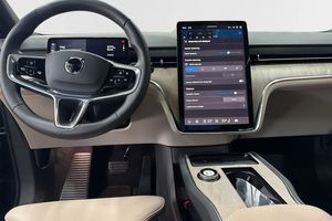 Volvo EX90 bild 6