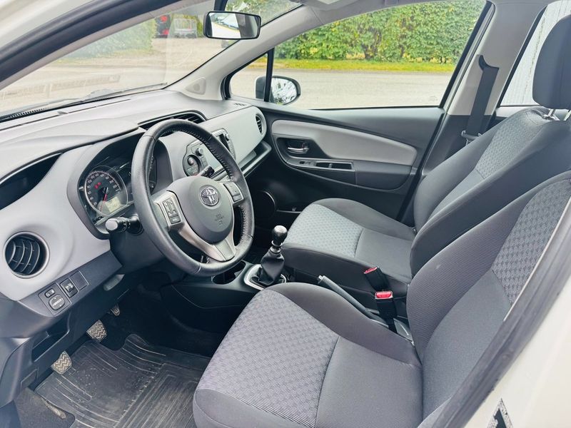 Toyota Yaris bild 8