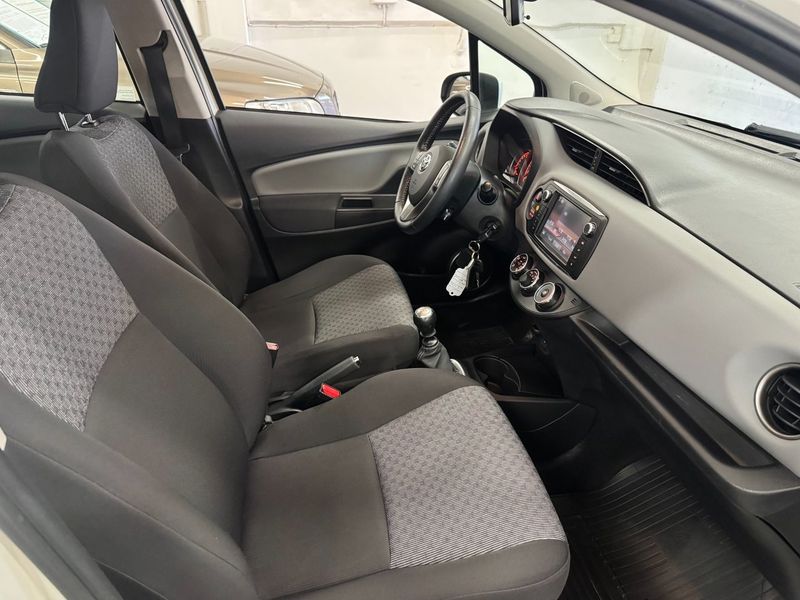 Toyota Yaris bild 17