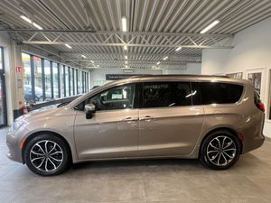 Chrysler Pacifica bild 4