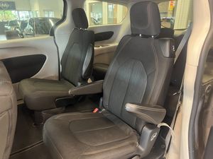 Chrysler Pacifica bild 12