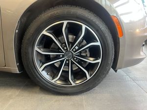 Chrysler Pacifica bild 32