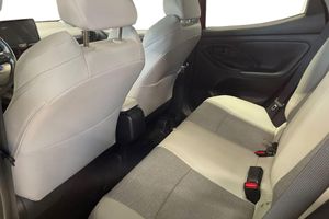 Toyota Yaris bild 13
