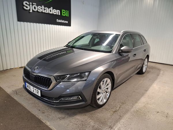 Skoda Octavia Kombi 2.0 TDI 4x4 Style Led Läder Värmare GPS ACC - 2023