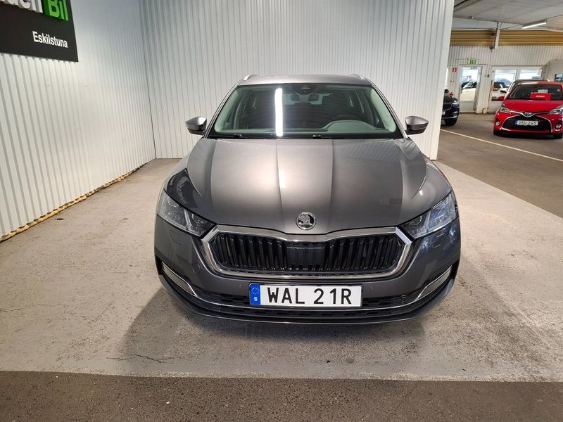 Skoda Octavia bild 2