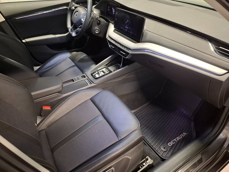Skoda Octavia bild 14