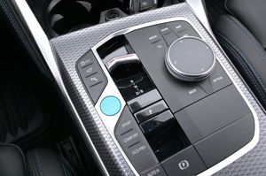 BMW i4 bild 17