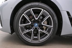 BMW i4 bild 27