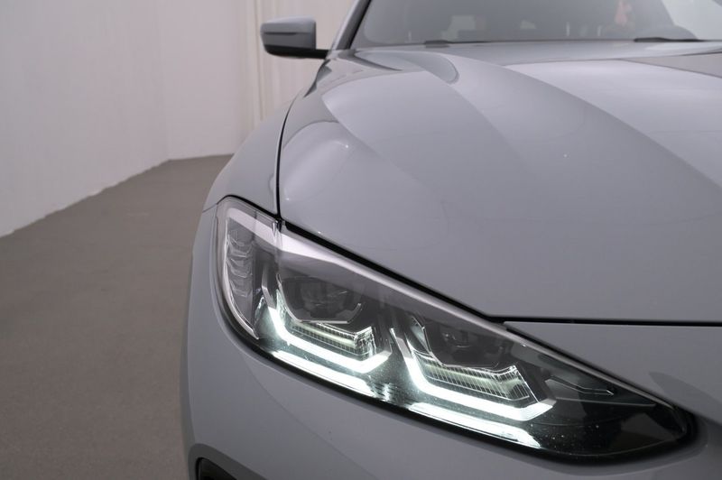 BMW i4 bild 25