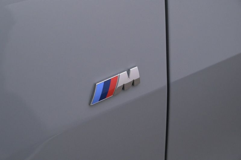 BMW i4 bild 24