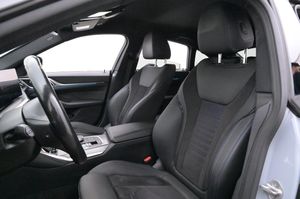 BMW i4 bild 9
