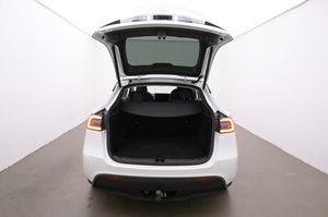 Tesla Model Y bild 21