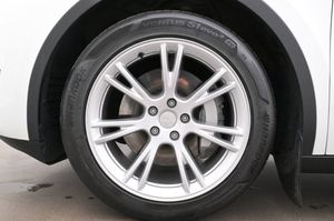 Tesla Model Y bild 27