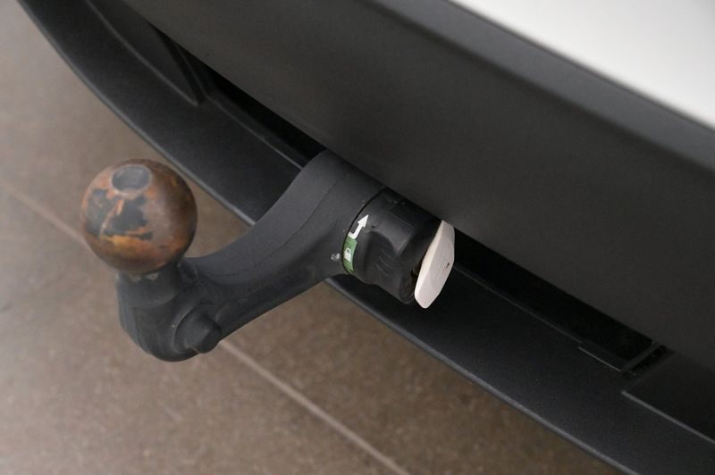 Tesla Model Y bild 24