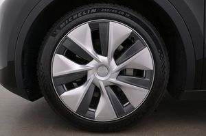 Tesla Model Y bild 27