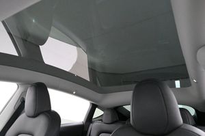 Tesla Model Y bild 19