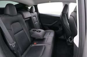 Tesla Model Y bild 20