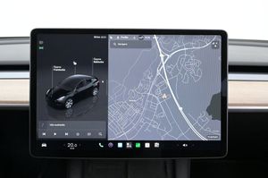 Tesla Model Y bild 16