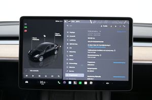 Tesla Model Y bild 9