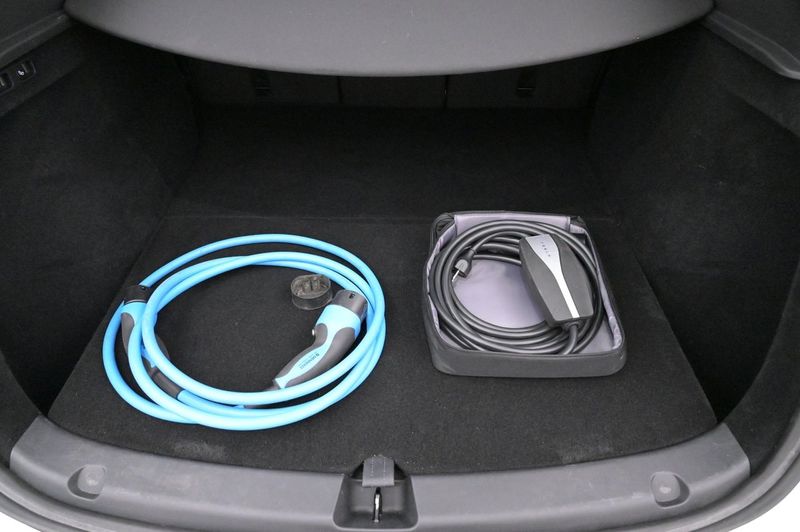 Tesla Model Y bild 23