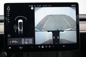 Tesla Model Y bild 16