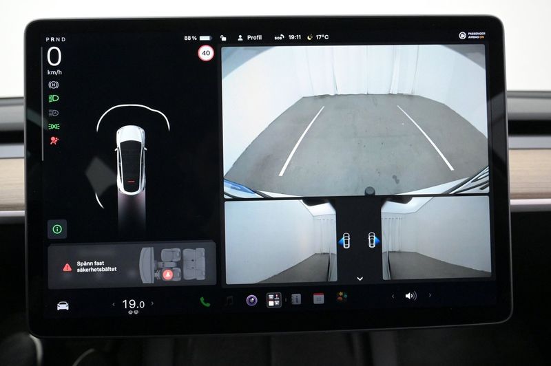 Tesla Model Y bild 16