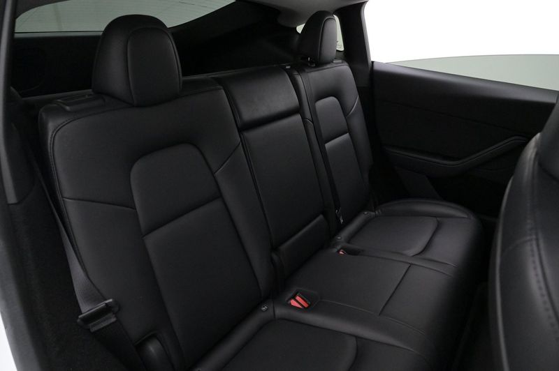 Tesla Model Y bild 20