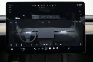Tesla Model Y bild 13