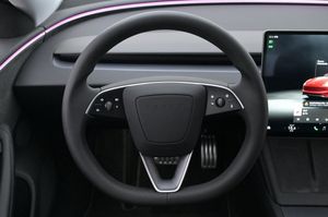 Tesla Model 3 bild 7