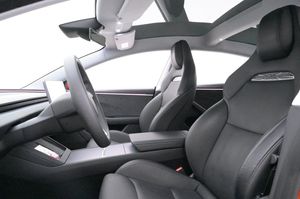 Tesla Model 3 bild 8