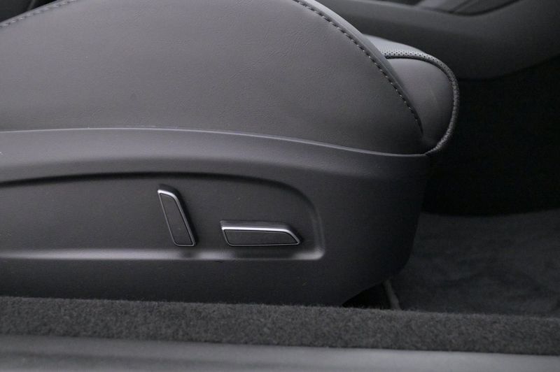 Tesla Model 3 bild 12
