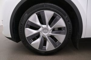 Tesla Model Y bild 27