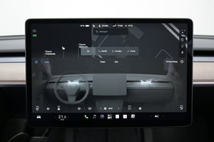 Tesla Model Y bild 13