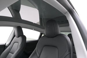 Tesla Model Y bild 20