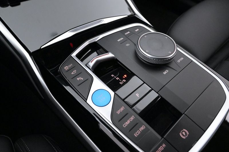 BMW i4 bild 22