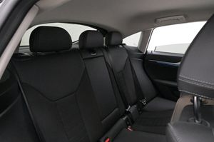 BMW i4 bild 25