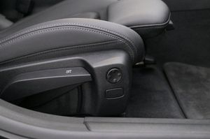 BMW i4 bild 15