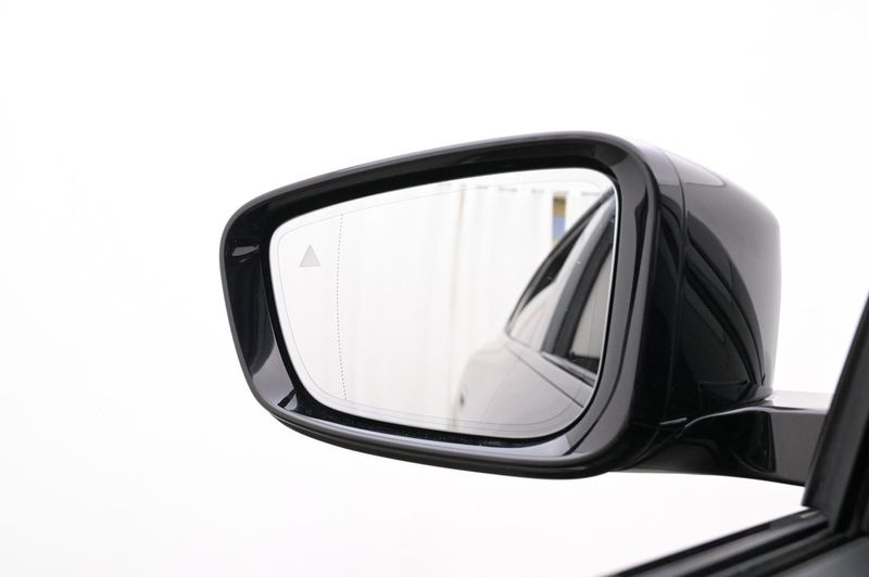 BMW i4 bild 24