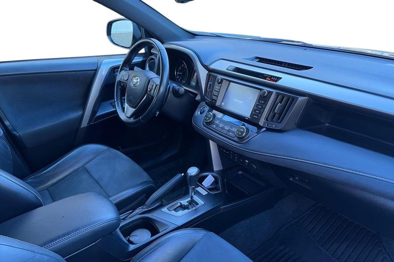Toyota RAV4 bild 19